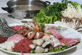 Thơm ngon lẩu hải sản thập cẩm