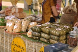 Khám phá phiên chợ Tết xưa