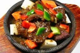 Khó cưỡng với bò xốt tiêu