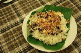 Những món côn trùng trong mùa hè