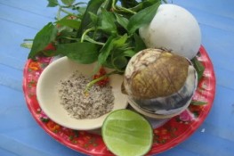 Cẩn thận với món lẩu... trứng vịt lộn