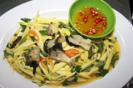 Những món gỏi ngon mùa nào cũng có ở Sài Gòn
