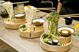 Những món ăn vặt gây sốt ở Hà Nội năm 2016