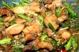 Ngày mưa lạnh thưởng thức ếch om tương