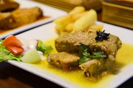 Đi ăn những món sườn thơm ngon ở đường Nguyễn Chí Thanh
