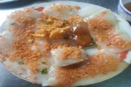 Thưởng thức bánh bèo chén ngay tại Sài Gòn