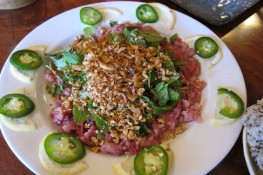 Những món thịt sống độc đáo nhất thế giới
