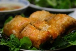 Bún chả nem cua bể cho ngày đông Hà Nội