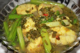 Thưởng thức hương vị biển trong tô canh chua cá chèo bẻo