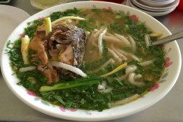 Món ngon ngày nắng ở Quảng Trị "bánh canh cá lóc"