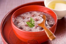 8 món ăn cải thiện tình trạng ra nhiều khí hư, ngứa rát vùng kín 