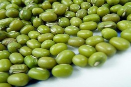 Giải độc, làm đẹp từ đậu xanh