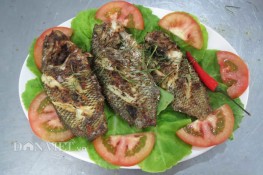 Cá rô biển nướng muối ớt - món ngon hút khách