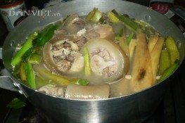 Thưởng thức thịt trâu luộc mẻ ở Miền Tây