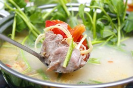 Về miền Tây thưởng thức thịt trâu nhúng mẻ dân dã đậm hương