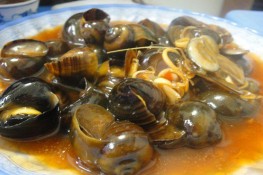 Những món ăn vặt khiến bạn béo bụng 