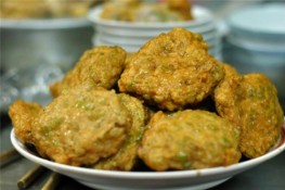 Những món món chả làm xiêu lòng người Hà Nội