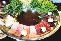Mùa đông không lạnh với lẩu và nướng