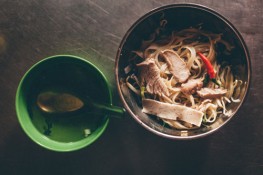 Về Sa Đéc nhớ ăn hủ tiếu bà Sẩm