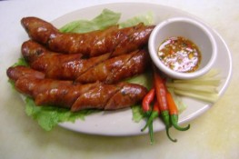 4 món ăn đường phố giá bèo nhưng ngon "mê ly" của Lào