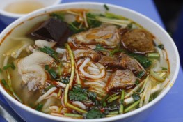 Những quán Huế nên thử ở Hà Nội