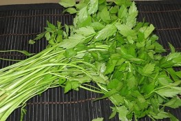 Rau cần: ai nên ăn, ai không nên ăn?