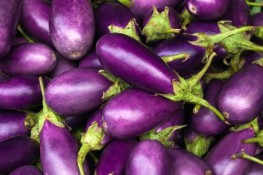 Mẹo chọn cà chua, cà tím cho các bà nội trợ