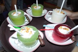 Những món ăn vặt ngon rẻ bên bờ kè Mậu Thân ở Cần Thơ