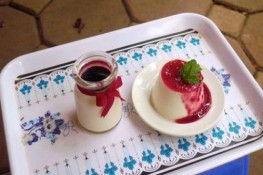Giải nhiệt mùa hè với những món chè "ngoại"