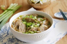 "Bún" món nước gợi hồn dân tộc