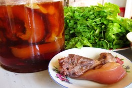 Thịt ngâm nước mắm