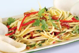 Nộm xoài xanh tôm thịt - Món ngon ăn chơi ngày cuối tuần	