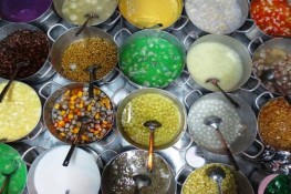 Những quán chè ngon níu chân người Hà Nội