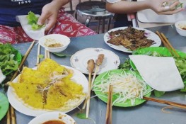 5 địa chỉ ăn vặt Đà Nẵng gắn với tên các 'bà'
