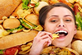 Khi bạn ăn quá no chuyện gì sẽ xảy ra với bạn?