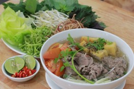 Đi thưởng thức những món bún vị Bắc ở Sài Gòn 