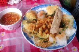 Thưởng thức bánh bèo Huế chính hiệu ở Sài Gòn 