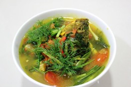 Thưởng thức món riêu cá chép 