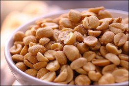 Lợi ích của việc ăn lạc 