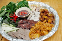 Ngất ngây với mẹt heo rừng ở Quán Đêm 