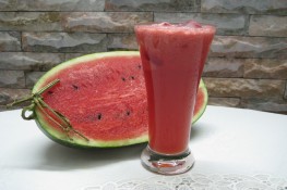 Giải nhiệt mùa hè với nước ép trái cây 