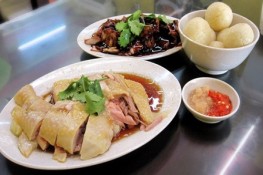 Đến Malaysia thưởng thức cơm gà viên 