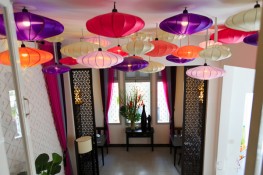 Đi ăn món ngon Đông Nam Á trong biệt thự cổ Sài Gòn