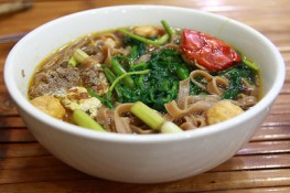 Gợi ý những hàng bánh đa cua ngon ở Hà Nội