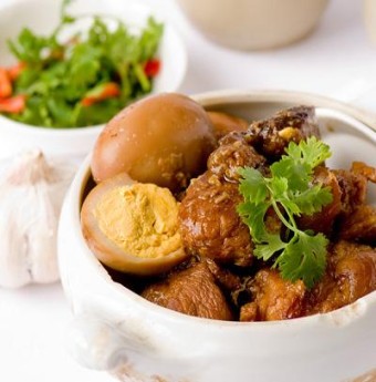 Thịt Heo Kho Trứng Kiểu Mới Vừa Lạ Vừa Quen
