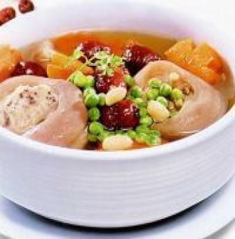 Chân giò hầm kiểu Hàn Quốc