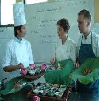 Trung tâm dạy nấu ăn Hoa Sữa