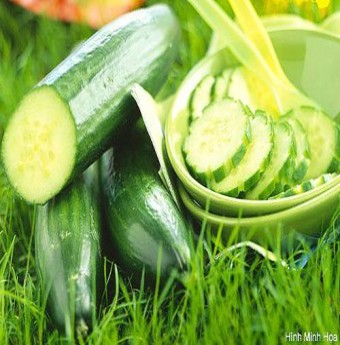 Tự làm sữa rửa mặt cho làn da nhạy cảm