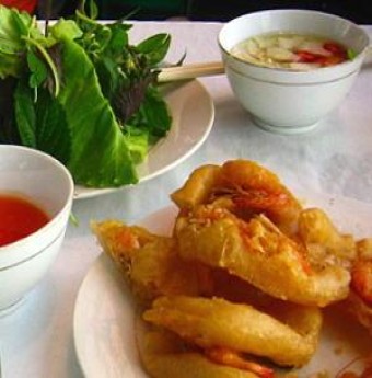 Bánh tôm Hồ Tây - dập dìu sóng nước hoàng hôn