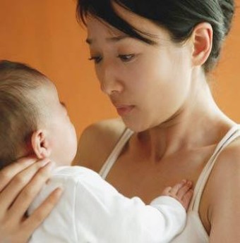 Một vài lời khuyên bỏ túi khi cai sữa cho bé